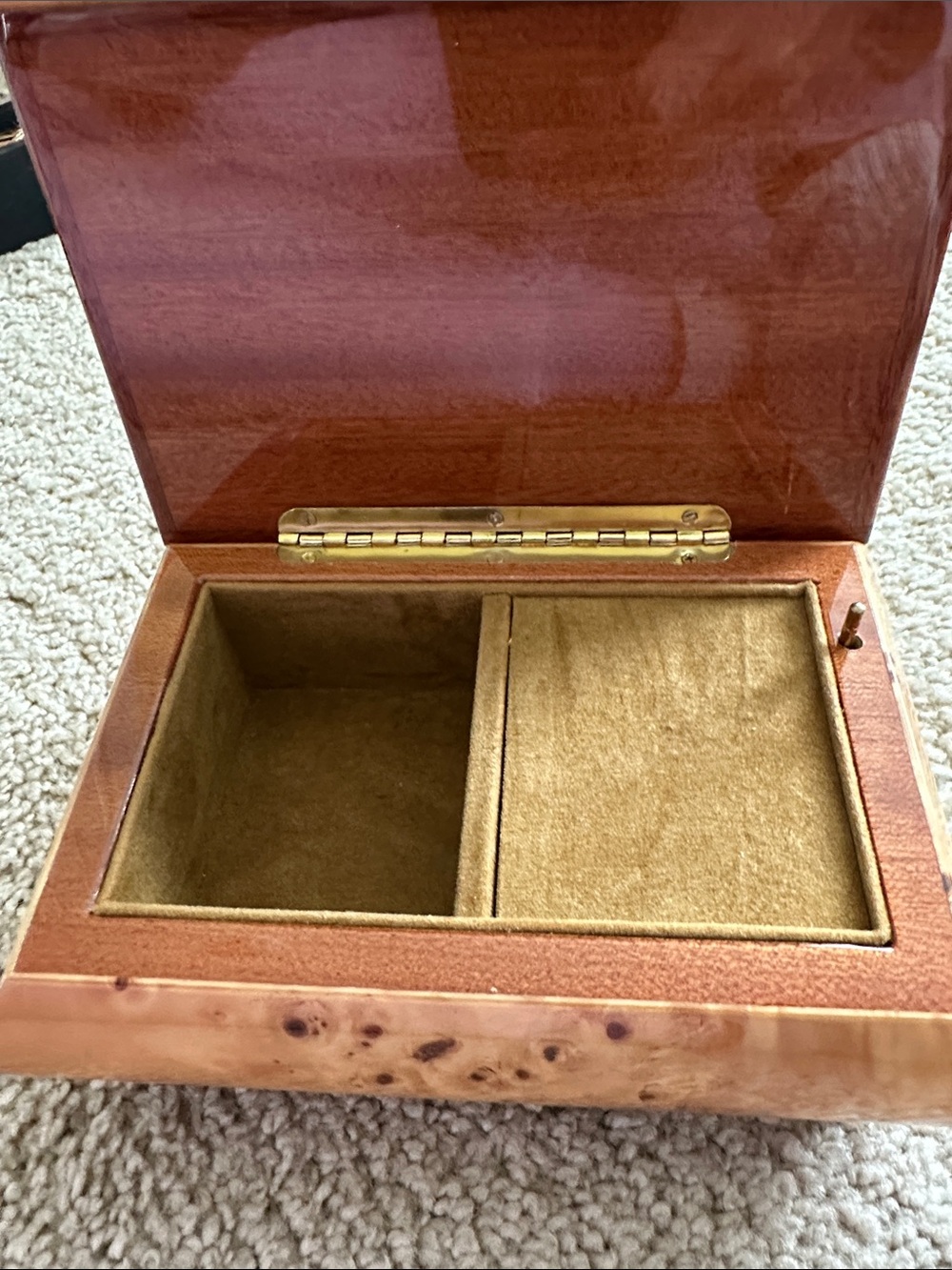 Floral Inlaid Wood Music Box - Picture 3 of 4